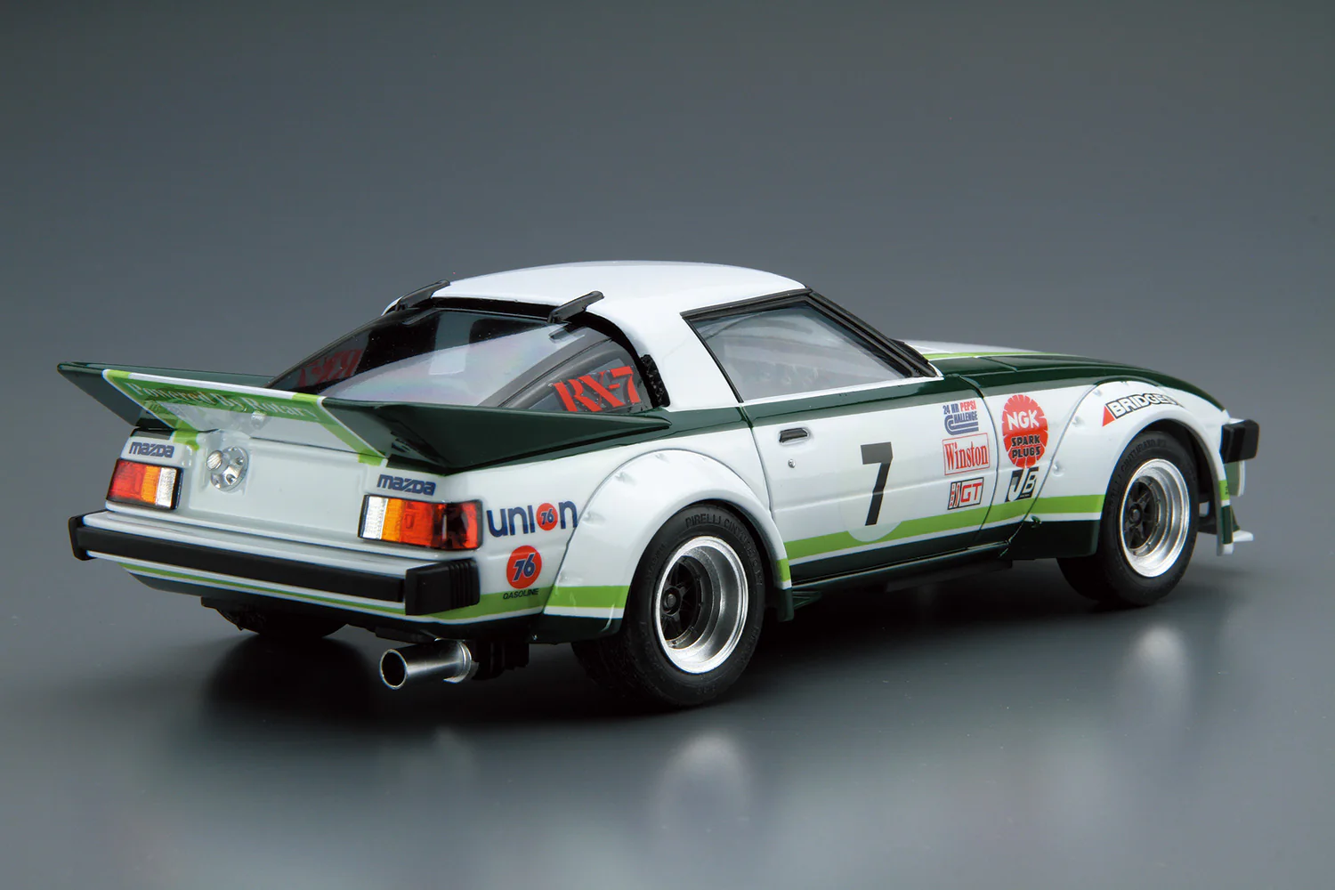 Aoshima - 1979 Mazda SA22C RX-7 Daytona 1/24 [MC22] - Image 3