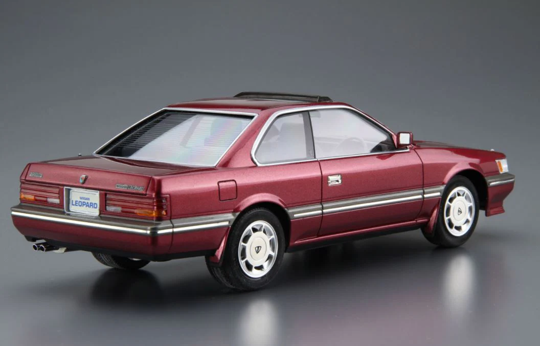 Aoshima - 1986 Nissan F31 Leopard Ultima 1/24 [MC61] - Image 3