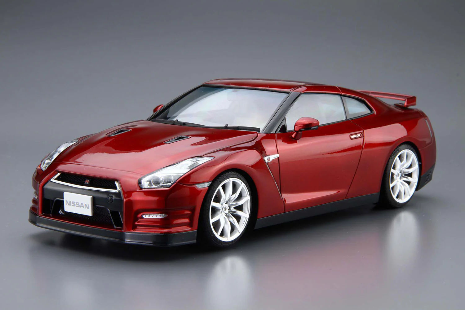 Aoshima - 2014 Nissan R35 GT-R Pure Edition 1/24 [MC03] - Image 2