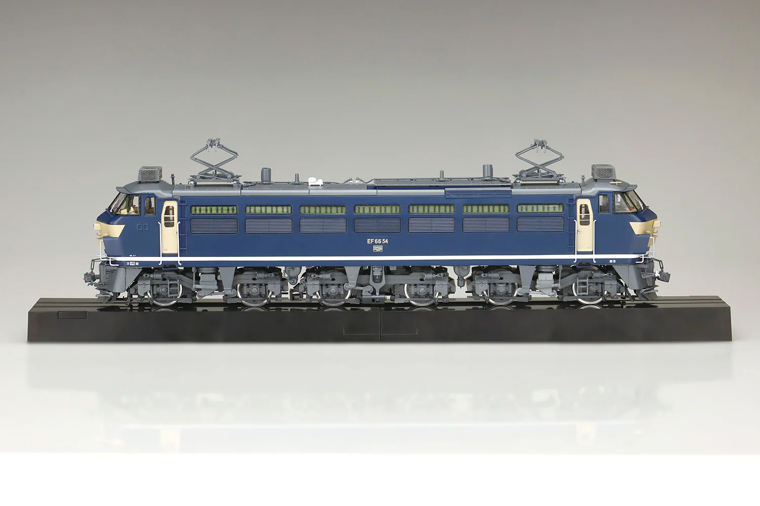 Aoshima - Electric Locomotive EF66 JRF 1/45 [OJ06] - Image 3