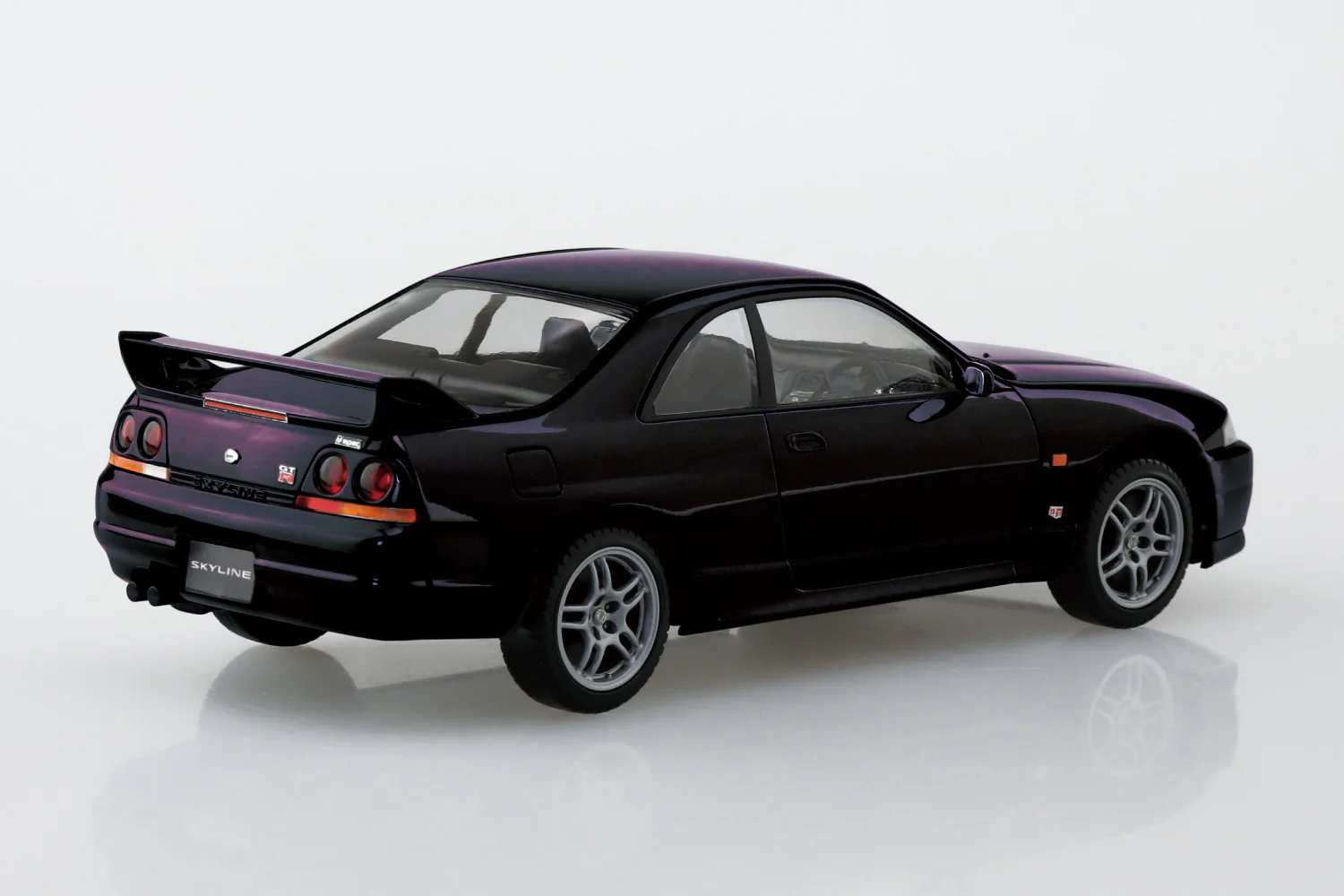Aoshima - Snap-Kit - Nissan R33 Skyline GT-R (Midnight Purple) 1/32 [200346] - Image 3