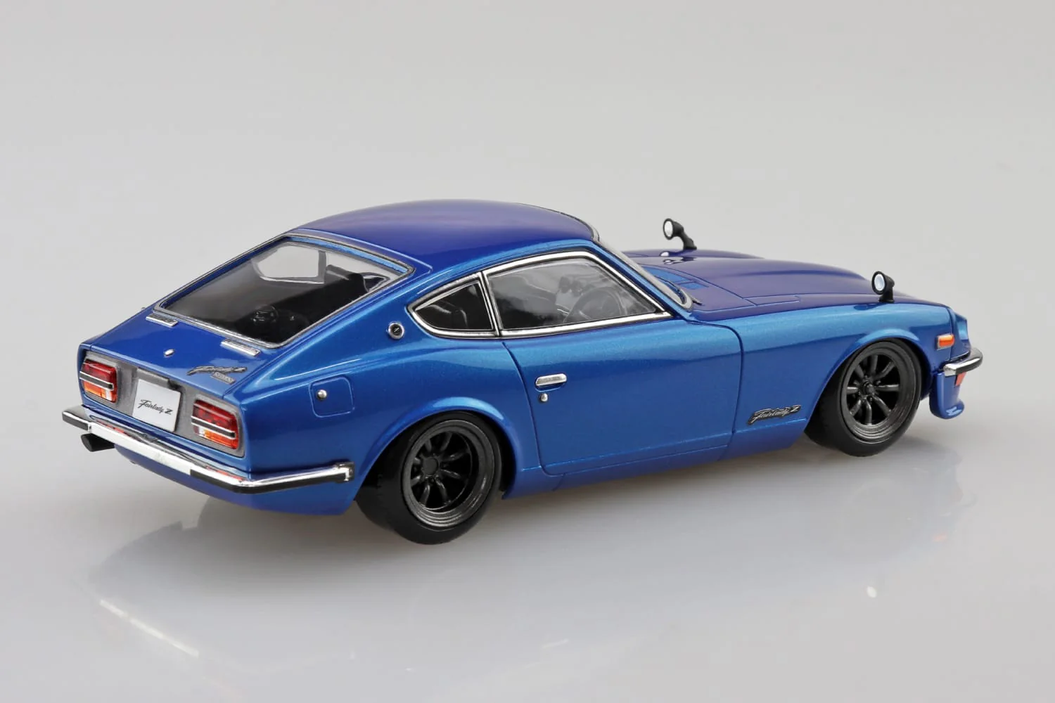 Aoshima - Snap-Kit - Nissan S30 Fairlady Z Custom (Blue Metallic) 1/32 [200032] - Image 3