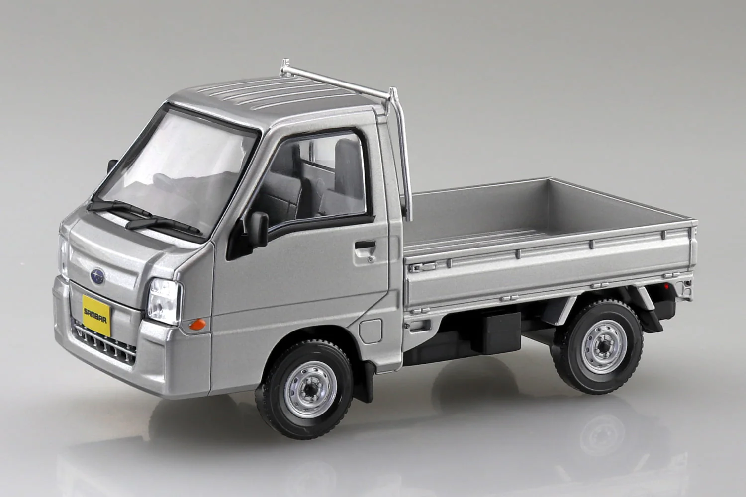 Aoshima - Snap-Kit - Subaru Sambar Truck (Sterling Silver Metallic) 1/32 [065792] - Image 2