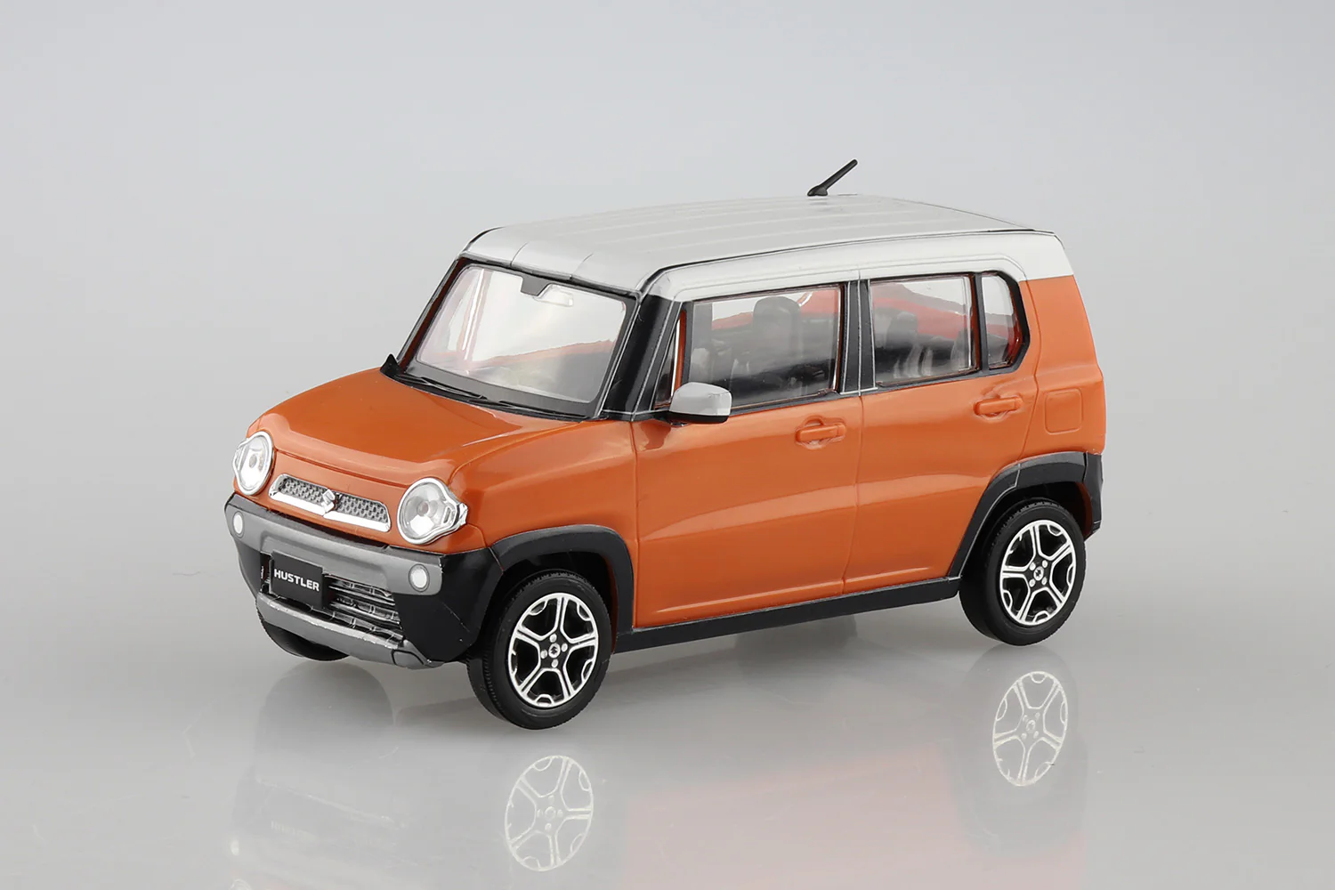 Aoshima - Snap-Kit - Suzuki Hustler (Passion Orange) 1/32 [05832] - Image 2