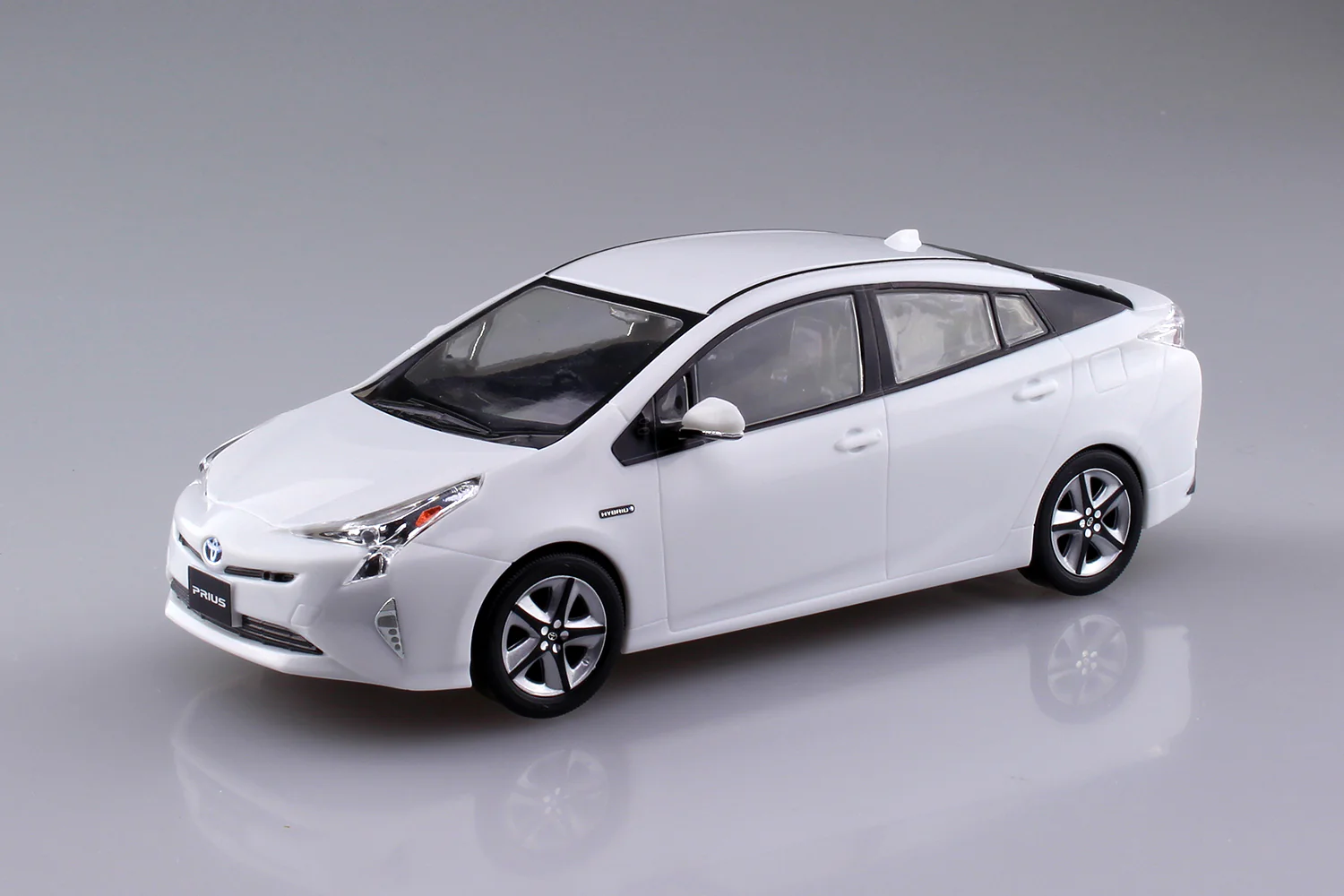 Aoshima - Snap-Kit - Toyota Prius (Super White II) 1/32 [05416] - Image 2